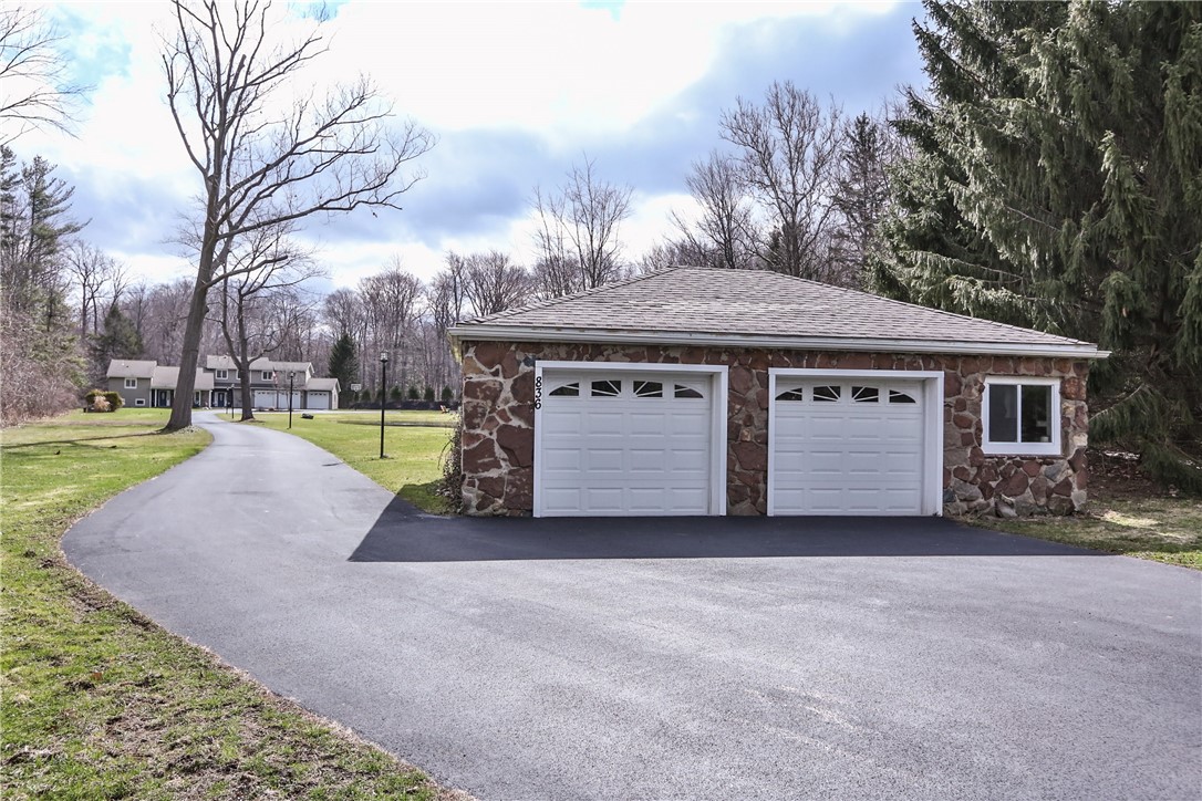 836 Gravel Road, ster, NY 14580