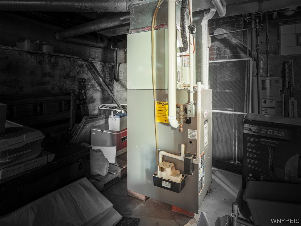 100 Fordham Drive, Buffalo, NY 14216, North Buffalo