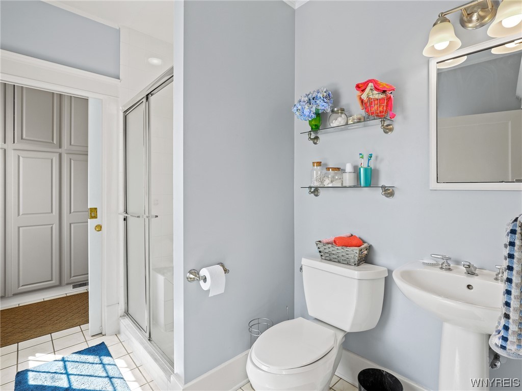 100 Fordham Drive, Buffalo, NY 14216, North Buffalo