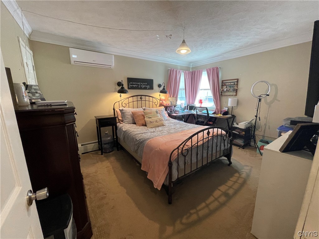 Sold 421 Wilbur Street, OneidaInside, NY 13421 4 Beds / 3 Full