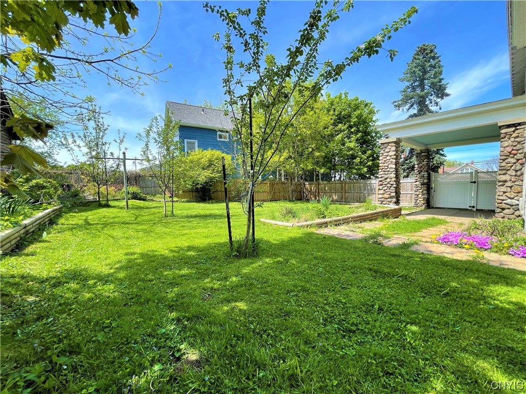 2003 Whitesboro Street, Utica, NY 13502