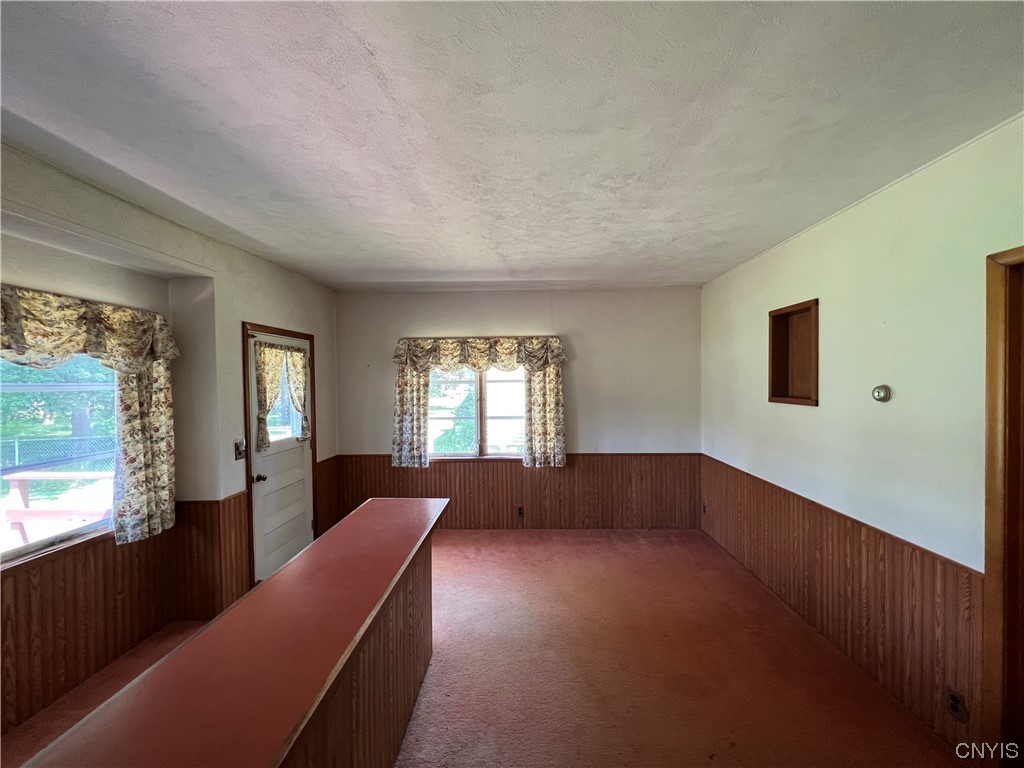 416 W Hinds Avenue, Sherrill, NY 13461