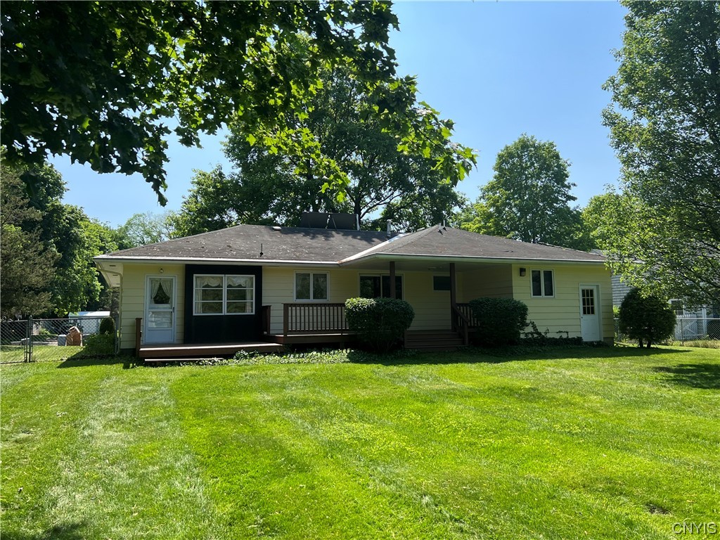 416 W Hinds Avenue, Sherrill, NY 13461