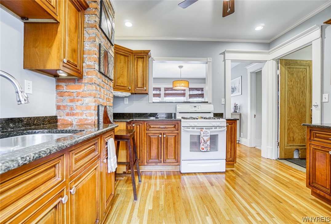 Sold 63 Delham Avenue, Buffalo, NY 14216, North Buffalo 6 Beds / 3