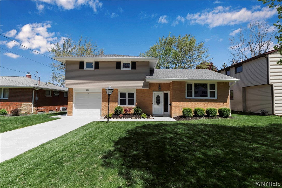 136 Laurelton Drive, West Seneca, NY 14224