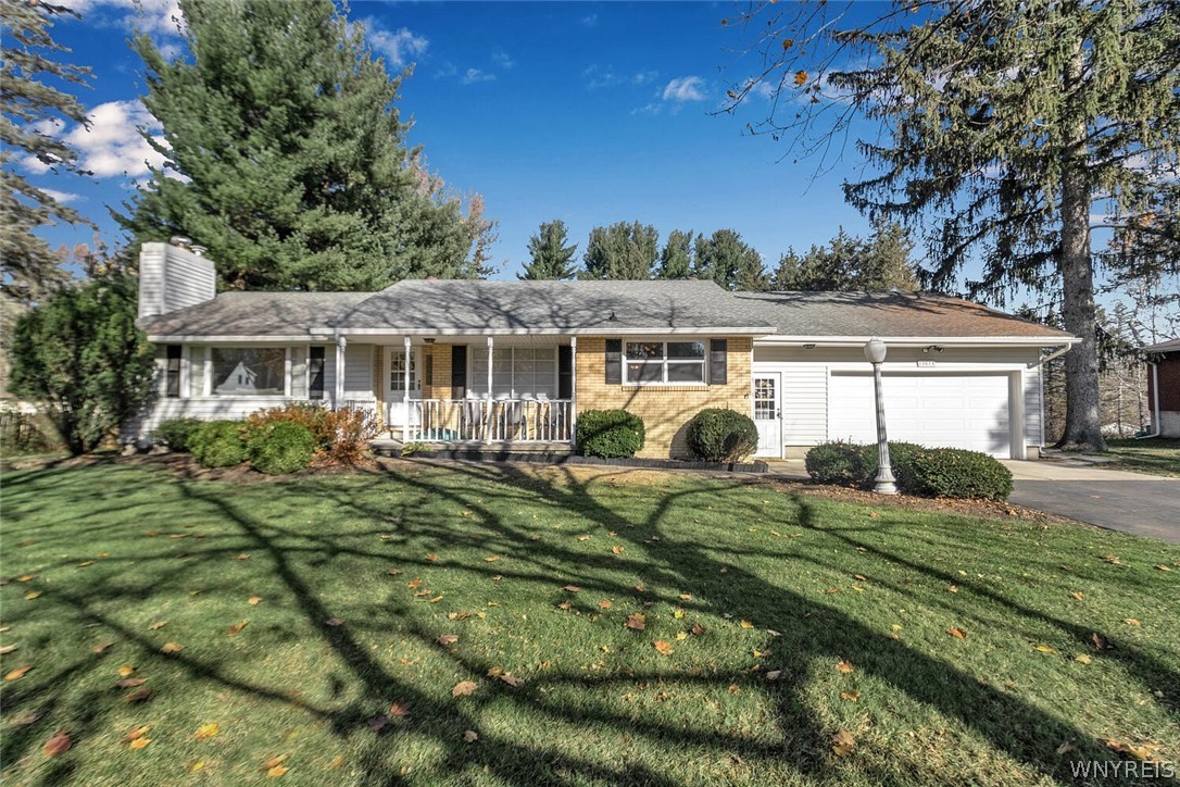 Sold 11614 Cary Road, Alden, NY 14004 3 Beds / 2 Full Baths / 1 Half