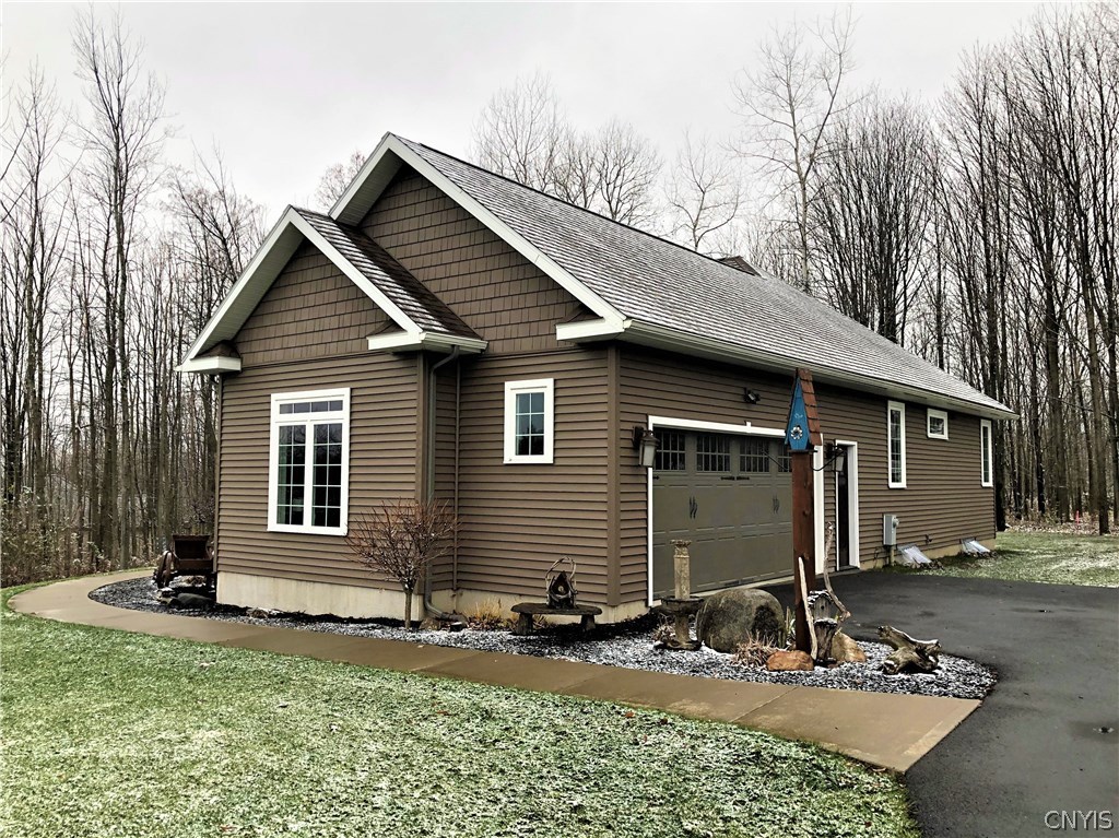 Sold 6661 Buckland Drive, WS, Marcy, NY 13403 3 Beds / 2 Full Baths