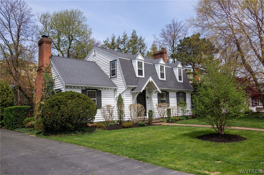 22 Saint Buffalo, NY 14222, Delaware District