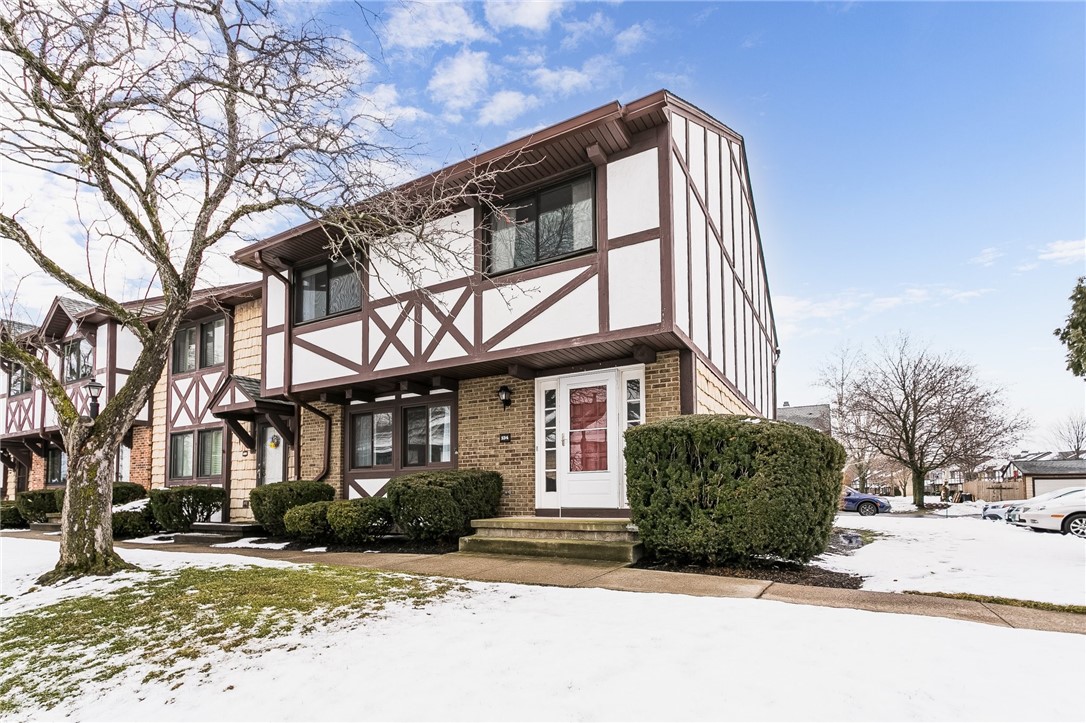 134 Camberley Place, Penfield, NY 14526