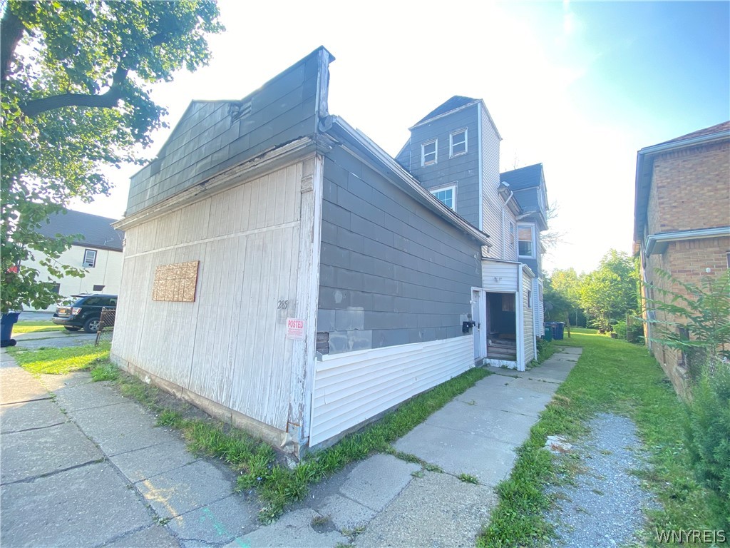Sold 285 Amherst Street, Buffalo, NY 14207, Black Rock 90,000