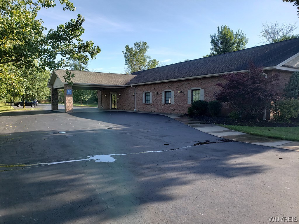 1822 Como Park Boulevard, Lancaster, NY 14086