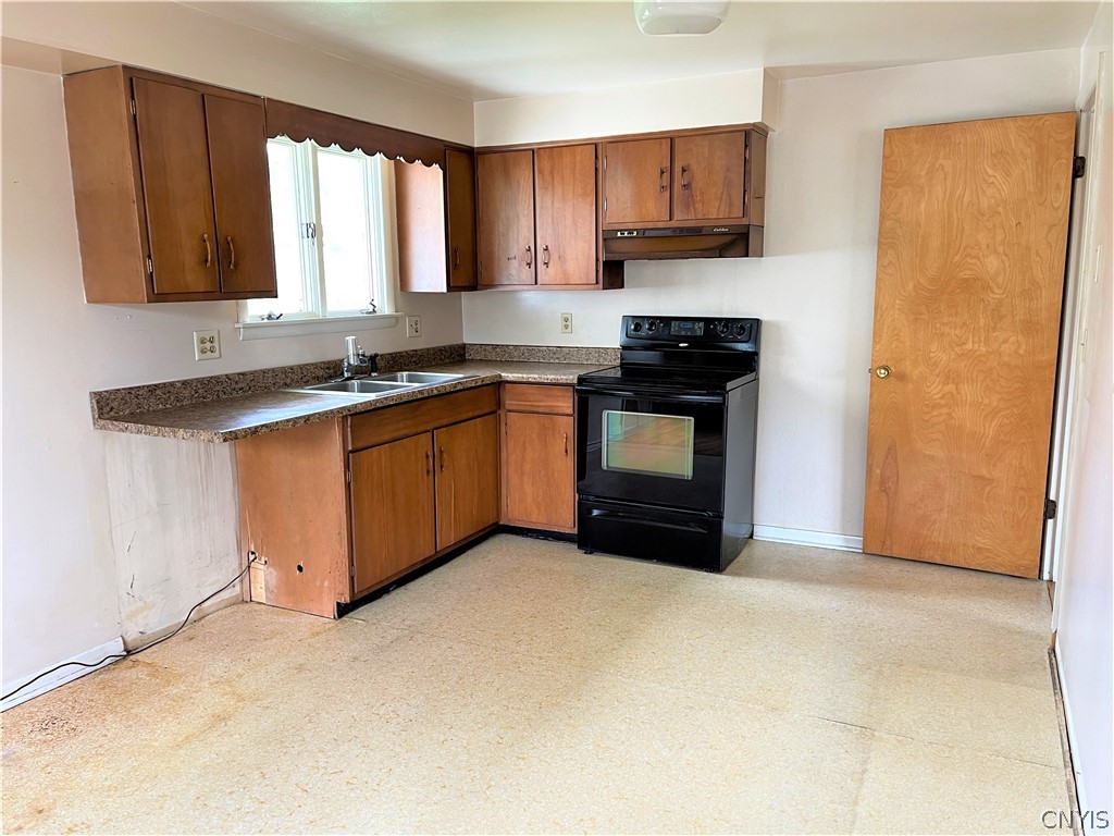 836 Herkimer Road, Utica, NY 13502