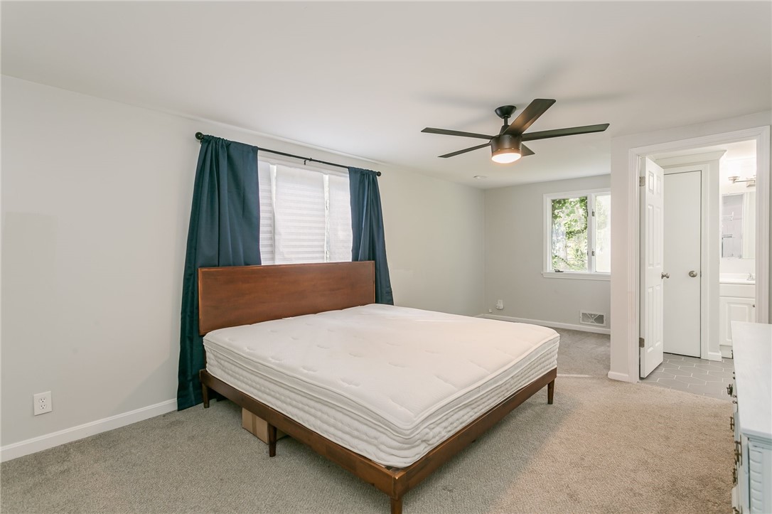 Sold 963 Five Mile Line Road, ster, NY 14580 4 Beds / 2 Full