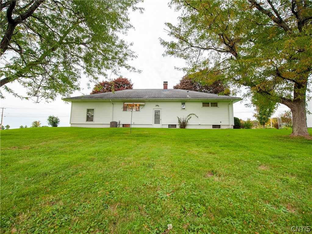 9386 Sessions Road, New Hartford, NY 13456