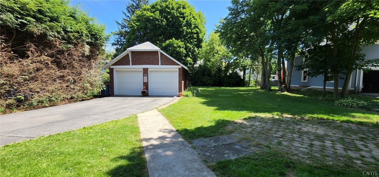 Sold 531 Broad Street, OneidaInside, NY 13421, Oneida 4 Beds / 1