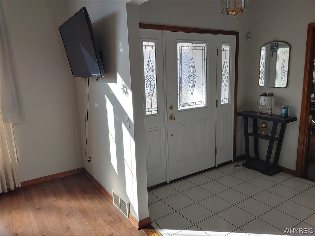 73 Landings Drive, Amherst, NY 14228