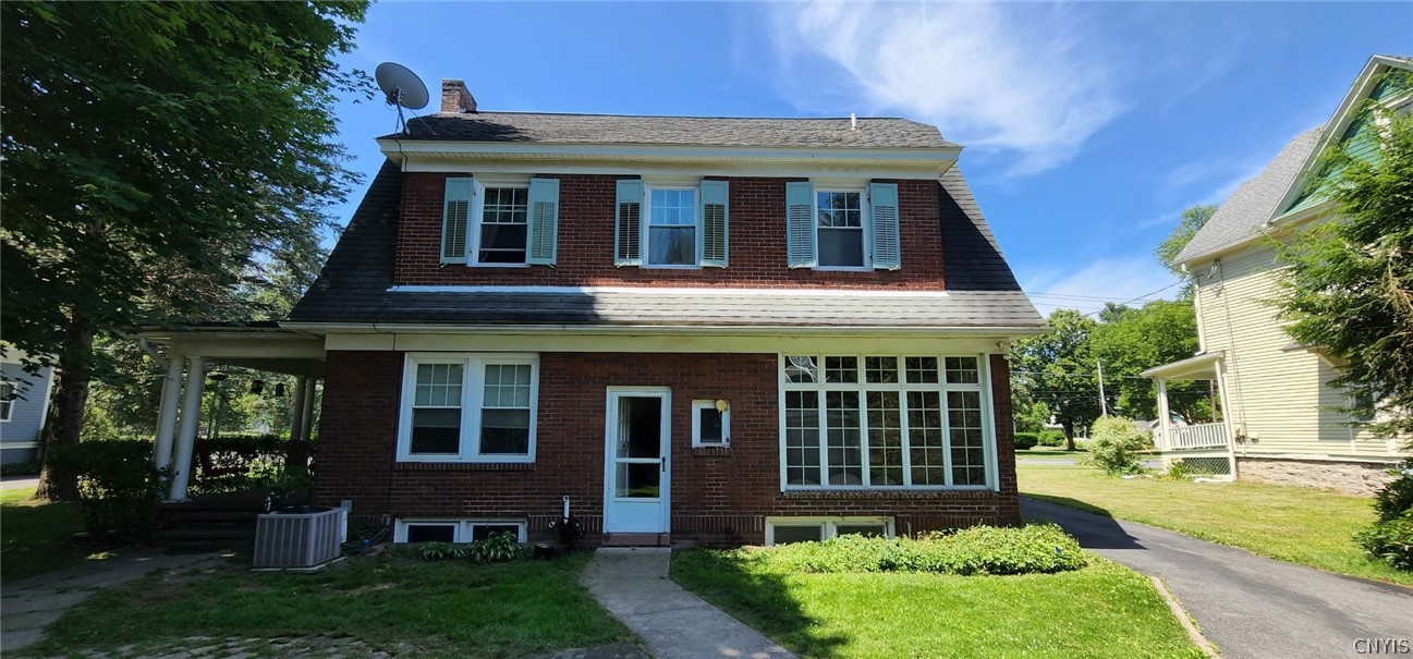 Sold 531 Broad Street, OneidaInside, NY 13421, Oneida 4 Beds / 1