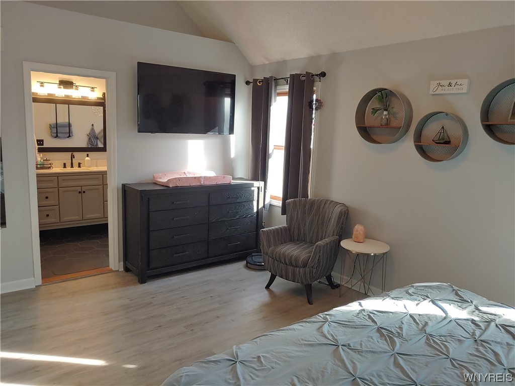 73 Landings Drive, Amherst, NY 14228