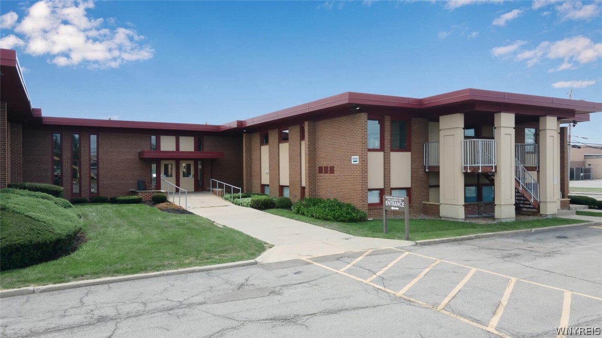 350 Alberta Drive, Amherst, NY 14226