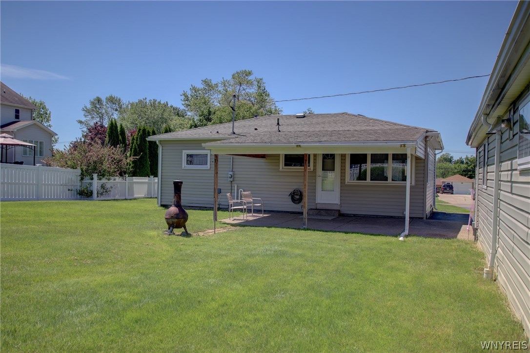 Sold 163 Mill Road, West Seneca, NY 14224 3 Beds / 2 Full Baths