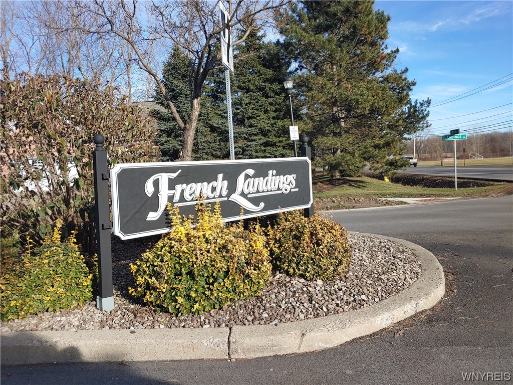 73 Landings Drive, Amherst, NY 14228