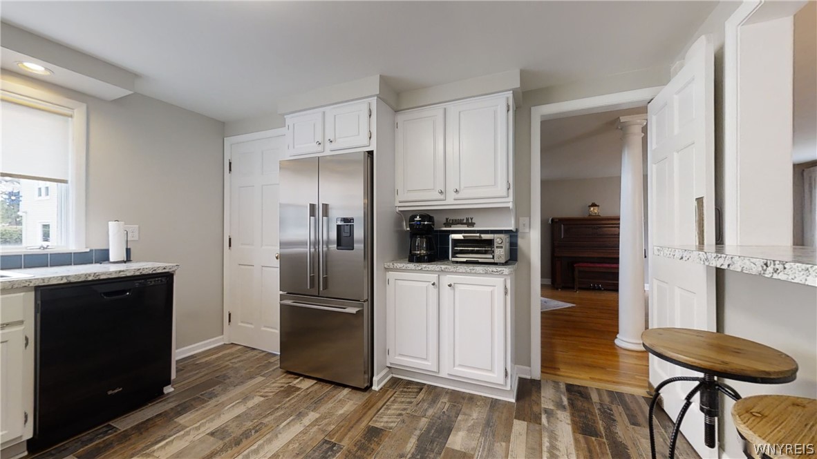 11 Deerhurst Park Boulevard, TonawandaTown, NY 14217