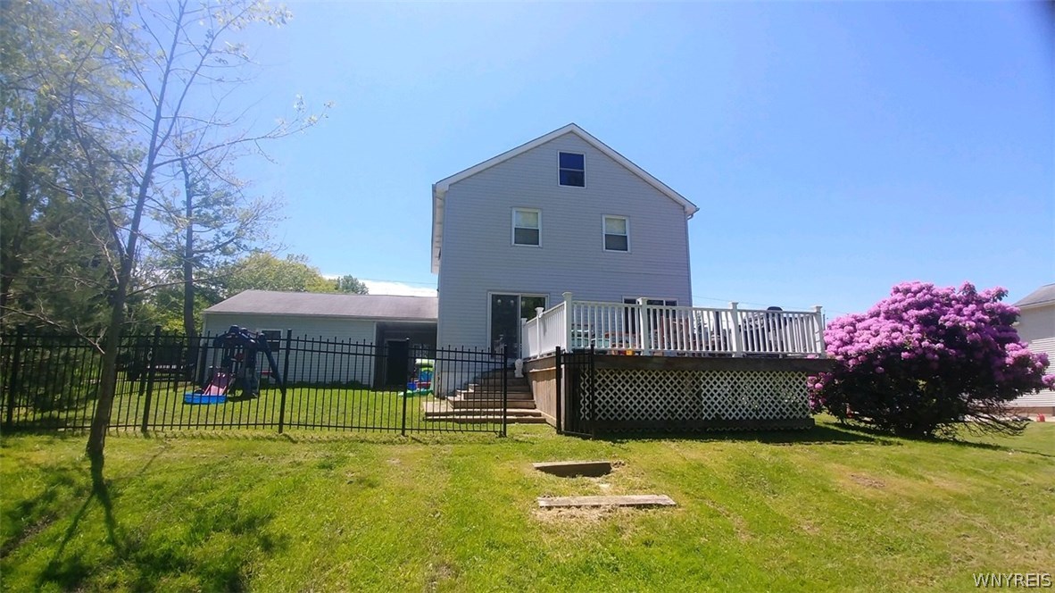 5402 Berg Road, West Seneca, NY 14218