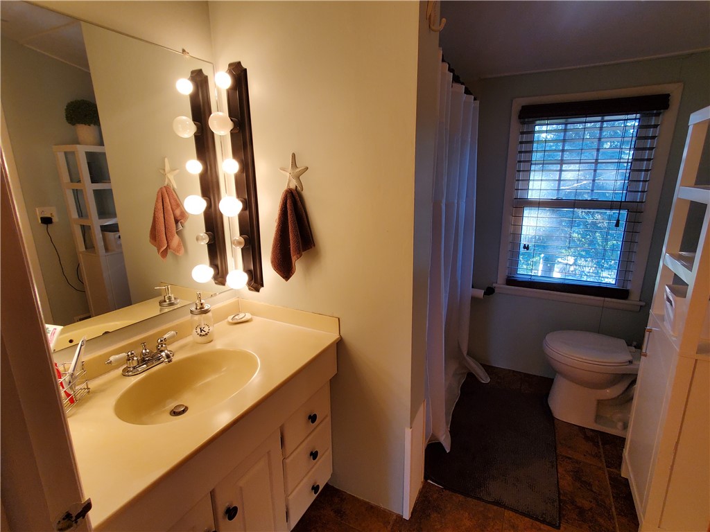 Sold 357 Dellwood Road, Greece, NY 14616 3 Beds / 2 Full Baths