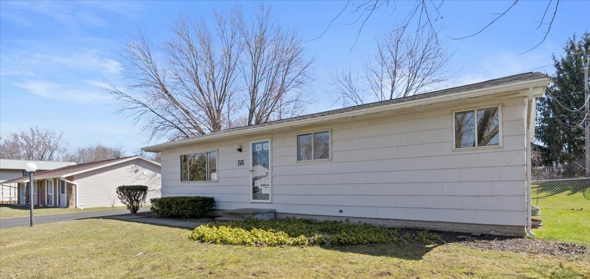 58 Golden Rod Lane, Henrietta, NY 14623