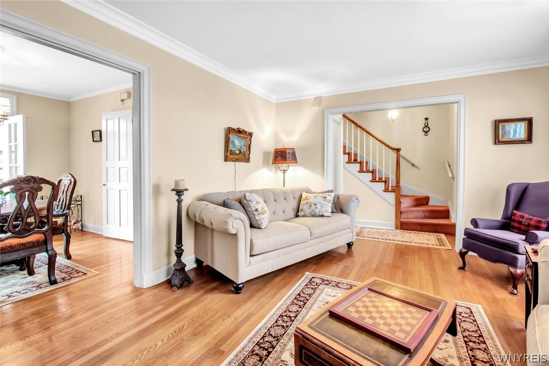 Sold 10 Mayfair Lane, Buffalo, NY 14201, Allentown 3 Beds / 3 Full