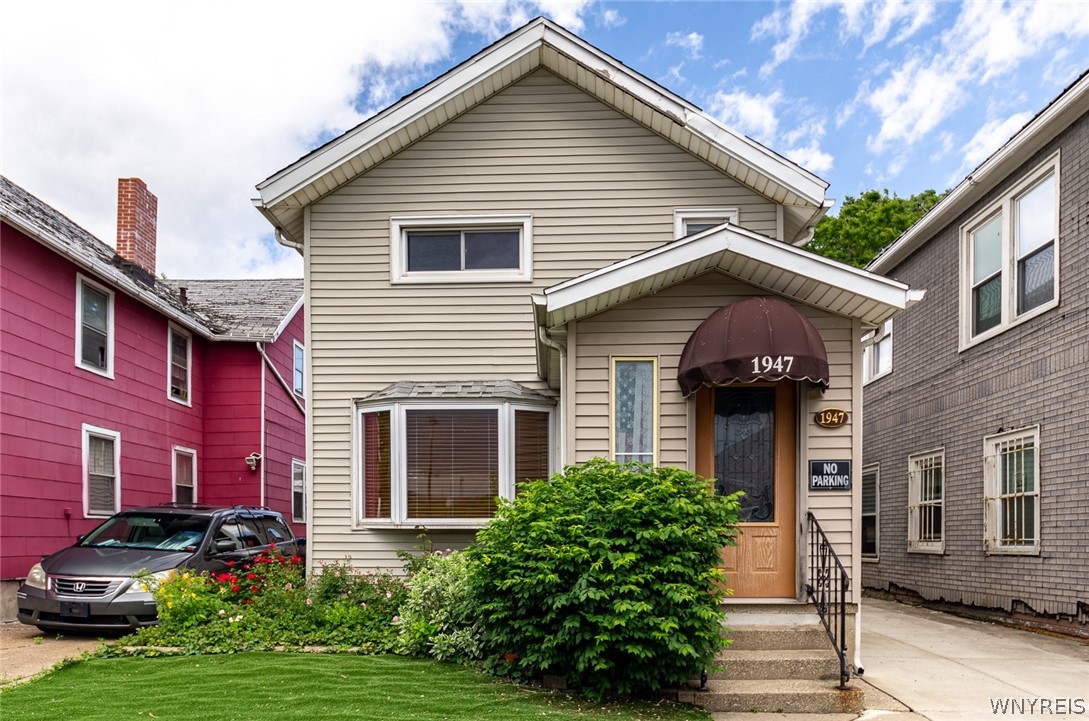 Sold 1947 Niagara Street, Buffalo, NY 14207, Black Rock 4 Beds / 1