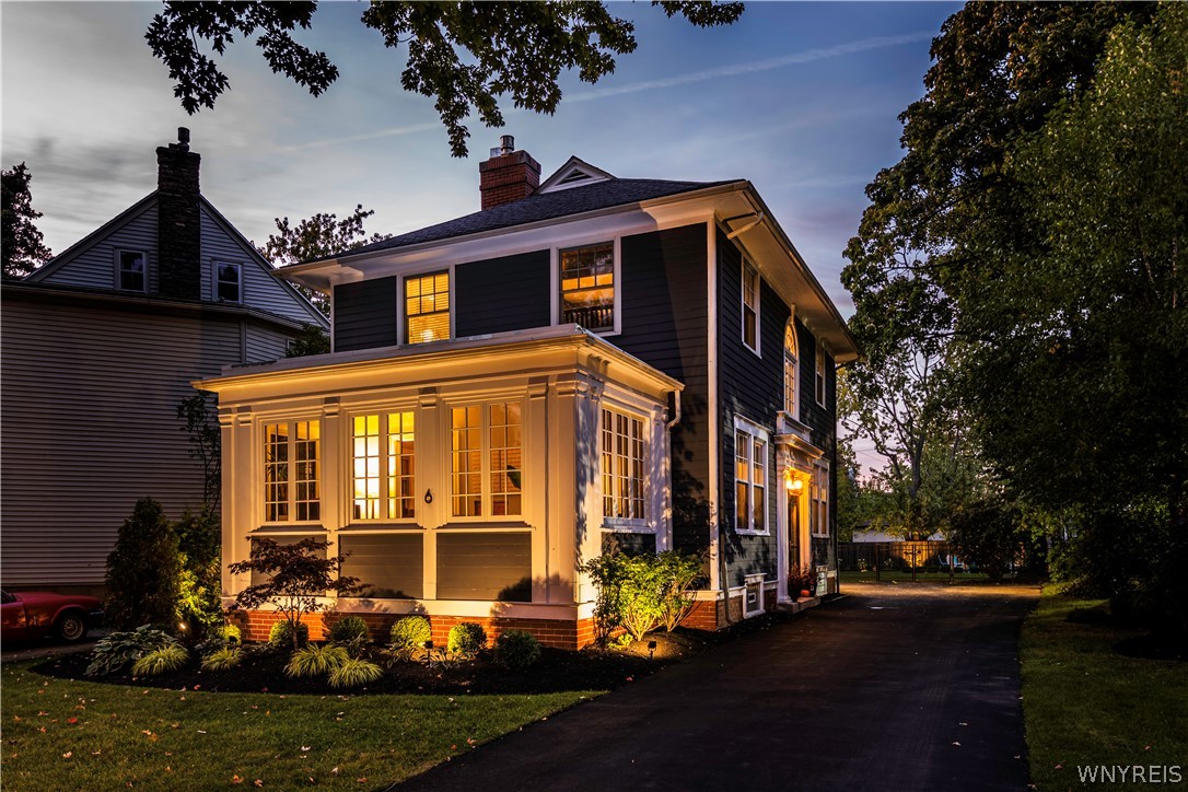 6 Morris Avenue, Buffalo, NY 14214, Central Park