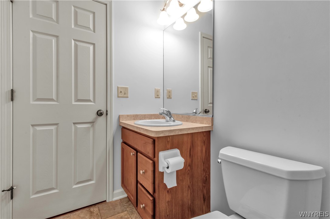 20 Hickory Grove Lane, Cheektowaga, NY 14227