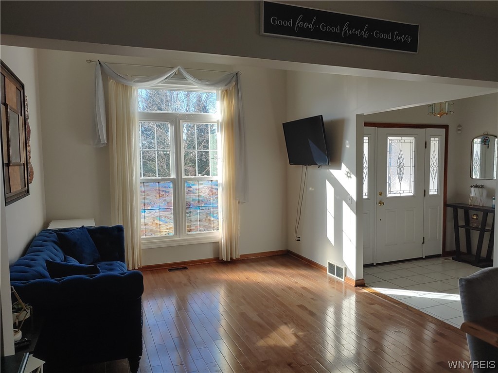 73 Landings Drive, Amherst, NY 14228