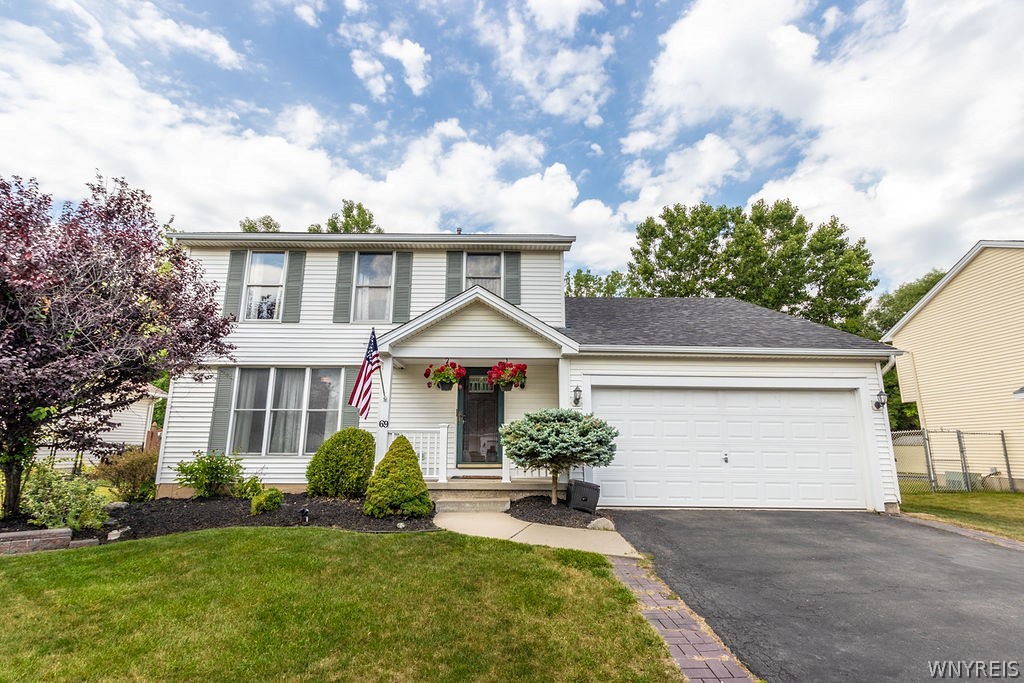 69 Hitching Post Lane, Amherst, NY 14228