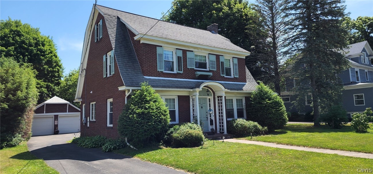 Sold 531 Broad Street, OneidaInside, NY 13421 4 Beds / 1 Full Bath