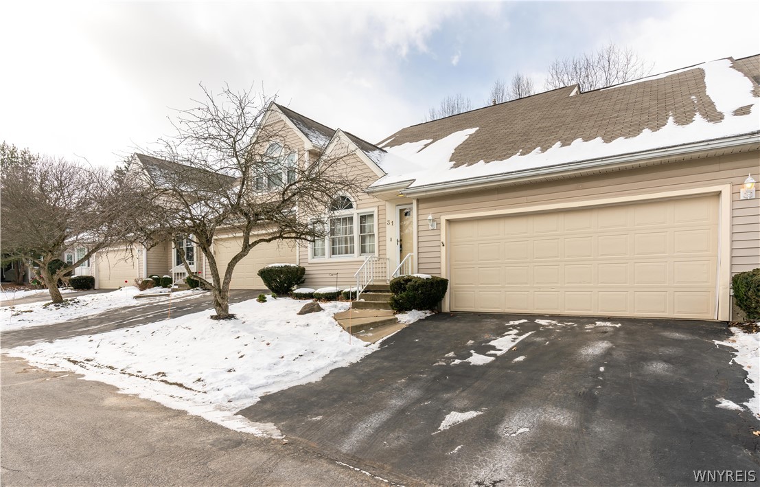 Sold 31 Pond Brook Drive, Elma, NY 14059 2 Beds / 2 Full Baths / 1