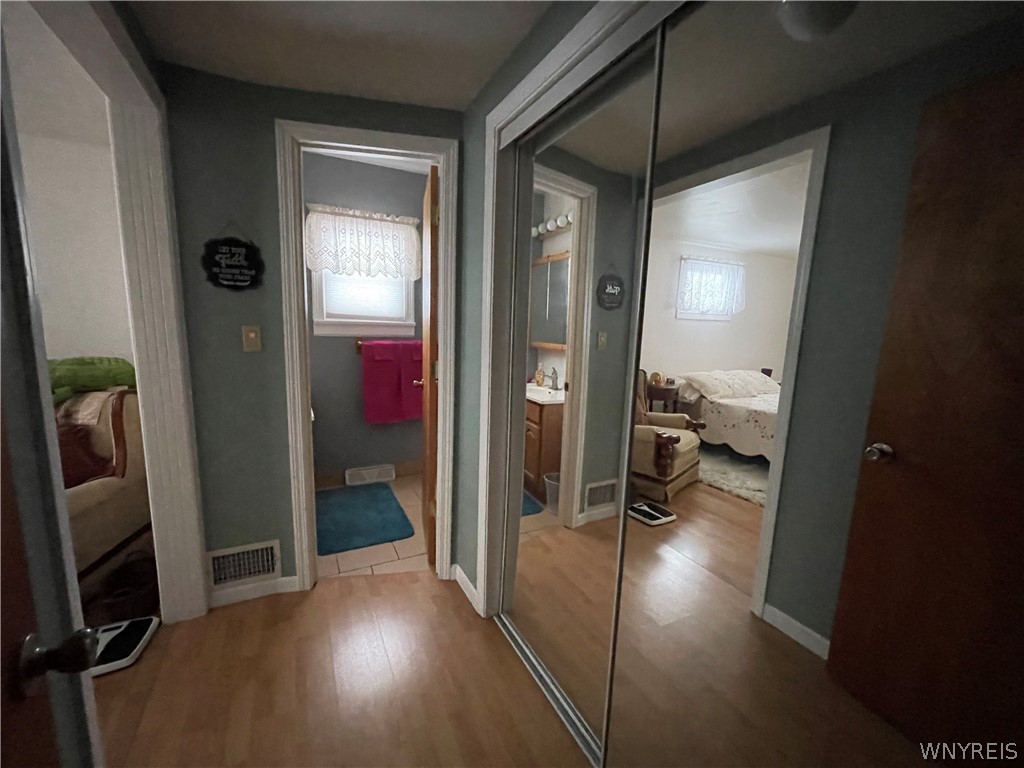 2294 River Road, Wheatfield, NY 14304