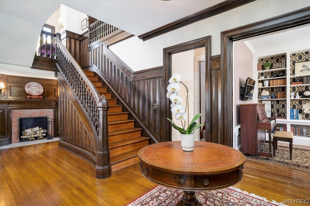 75 Beard Avenue, Buffalo, NY 14214, Central Park