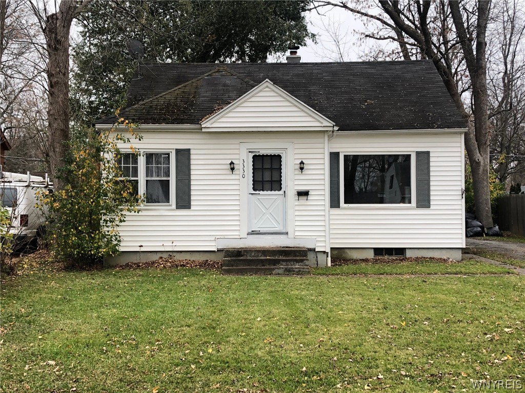 Sold 3330 Wallace Drive, Grand Island, NY 14072 3 Beds / 1 Full Bath