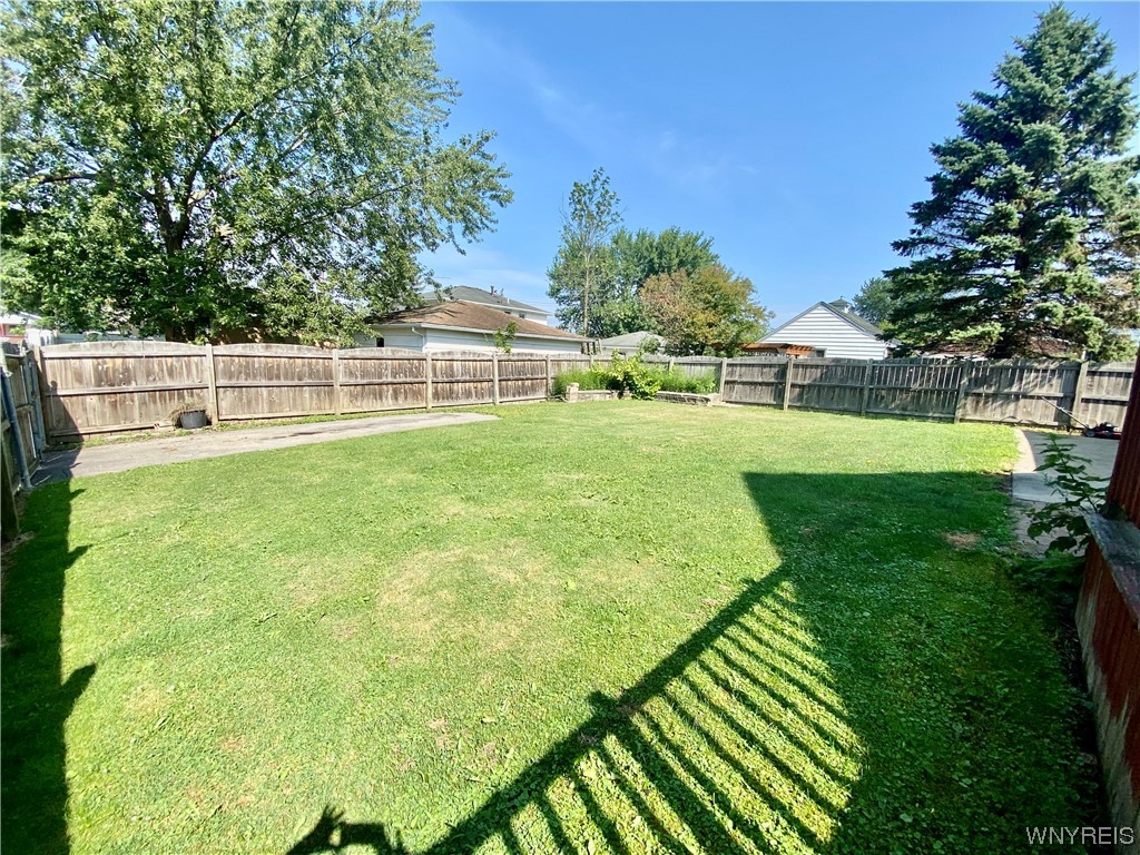 28 Erie St, Cheektowaga, NY 14043