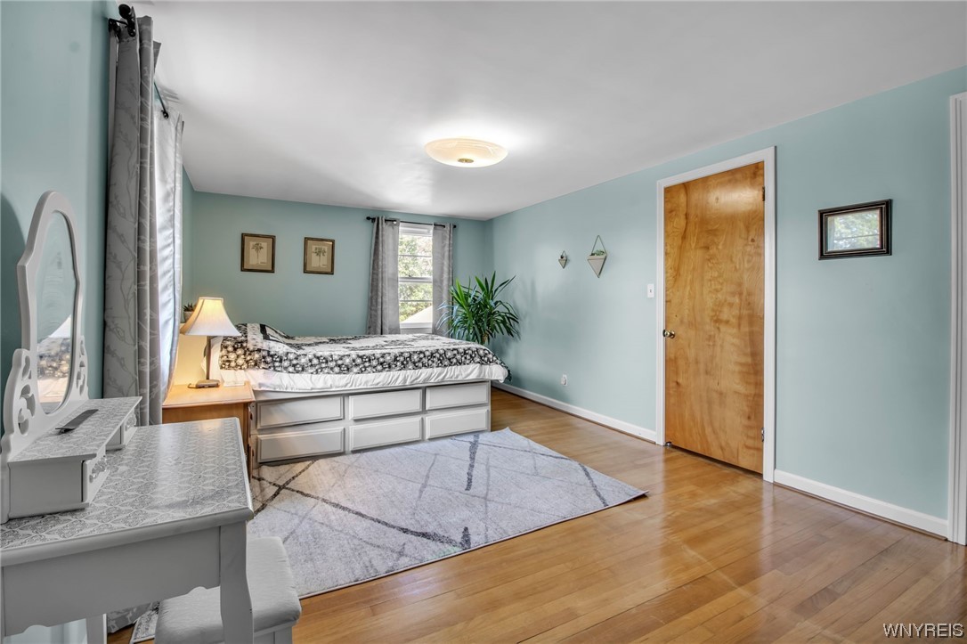 328 Allenhurst Road, Amherst, NY 14226