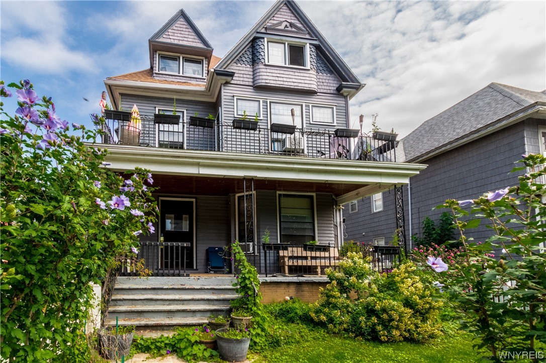 For Sale 773 Columbus Parkway, Buffalo, NY 14213, Lower West Side 4 Beds / 3 Full Baths