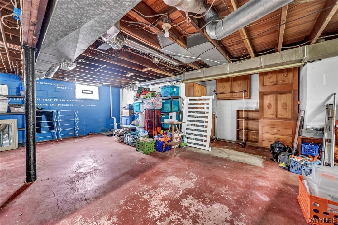 Sold 4247 Milestrip Road, Hamburg, NY 14219 3 Beds / 2 Full Baths