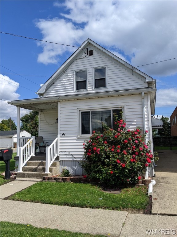 For Sale 41 Mansion Avenue, Cheektowaga, NY 14206 3 Beds / 1 Full