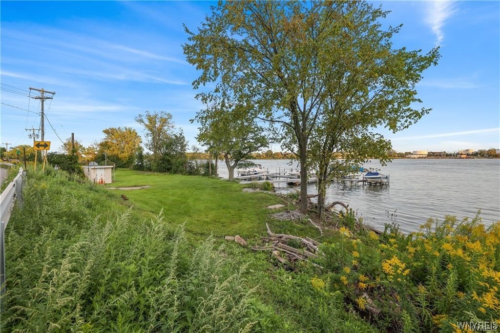 51 Winkler Drive, Grand Island, NY 14072