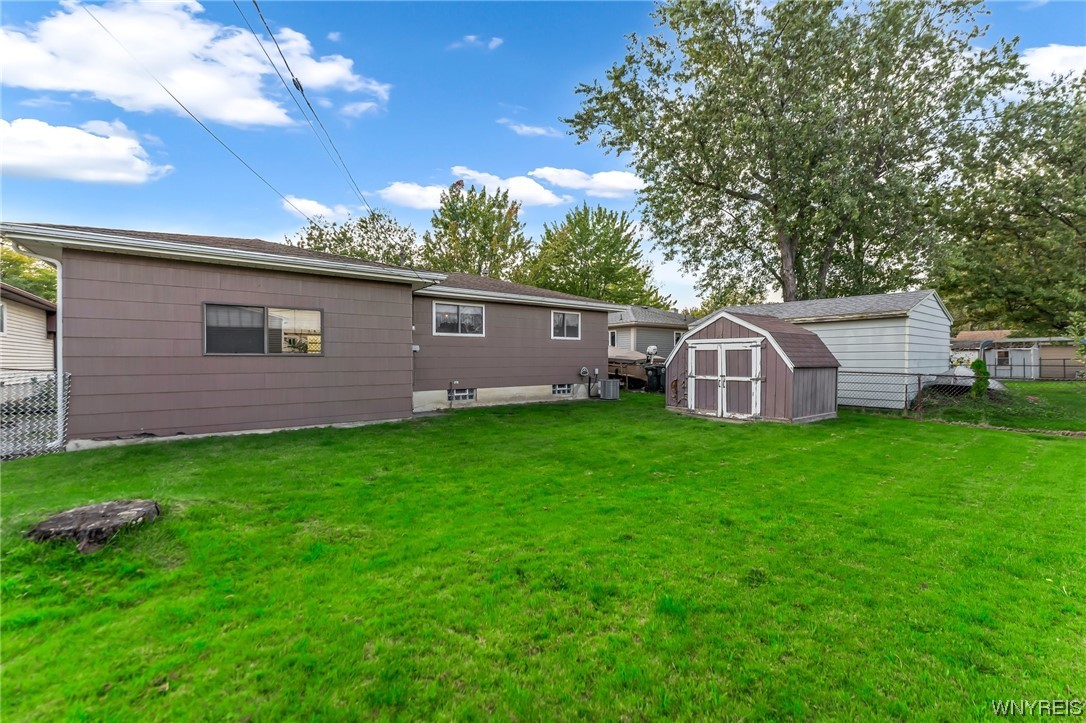 Sold 137 Autumn Lea Road, Cheektowaga, NY 14043 3 Beds / 1 Full Bath