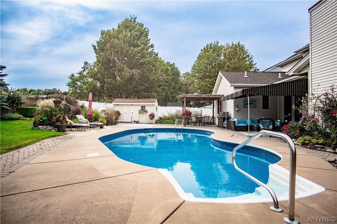 For Sale 3256 Brookfield Lane, Hamburg, NY 14075 4 Beds / 3 Full