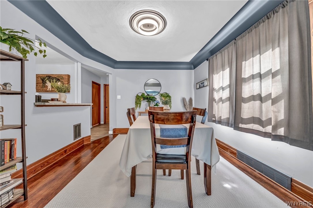 For Sale 433 S Ogden Street, Buffalo, NY 14206, Kaisertown 2 Beds / 2 Full Baths 180,000