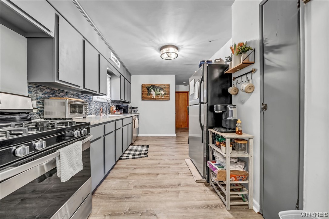 For Sale 433 S Ogden Street, Buffalo, NY 14206, Kaisertown 2 Beds